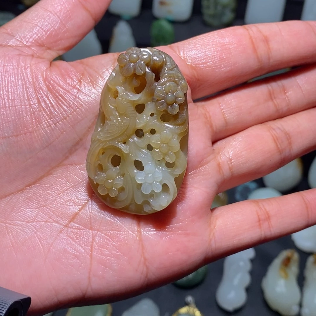 和田玉喜上眉梢未镶嵌