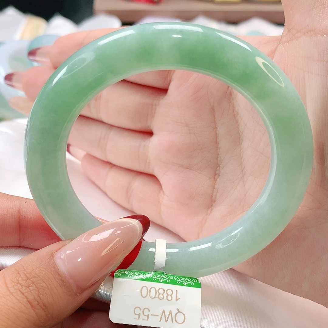 翡翠未镶嵌手镯缅甸天然翡翠