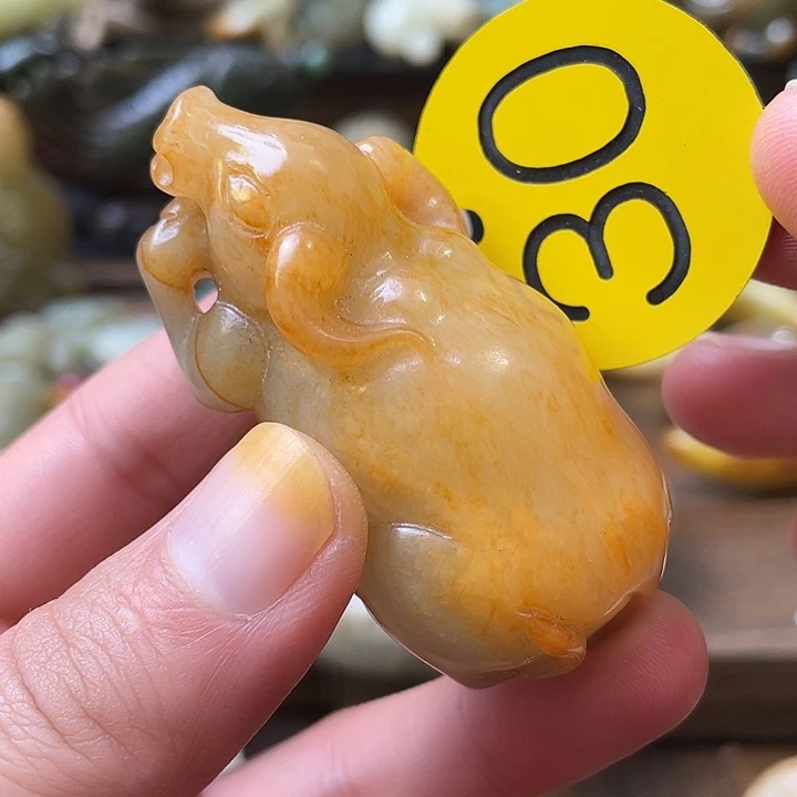 和田玉（糖玉）未镶嵌颈饰