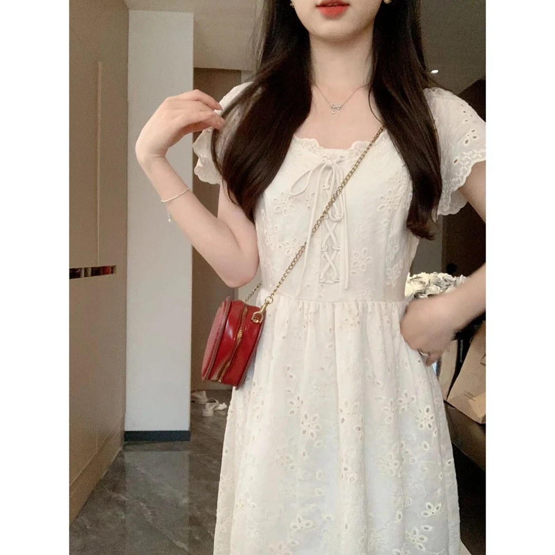 【年末青仓】小奶盖 法式温柔刺绣连衣裙 99366