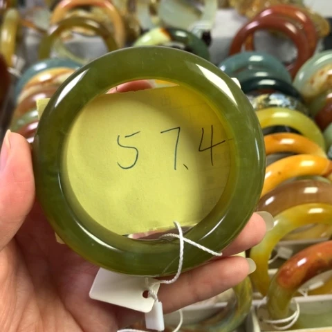 岫玉手镯未镶嵌20号