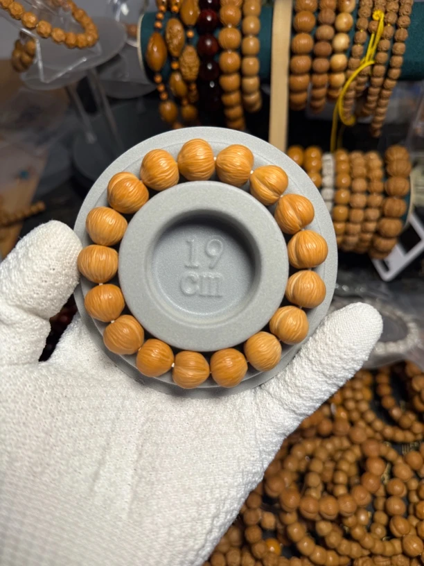 次全品猴头屁桃手串