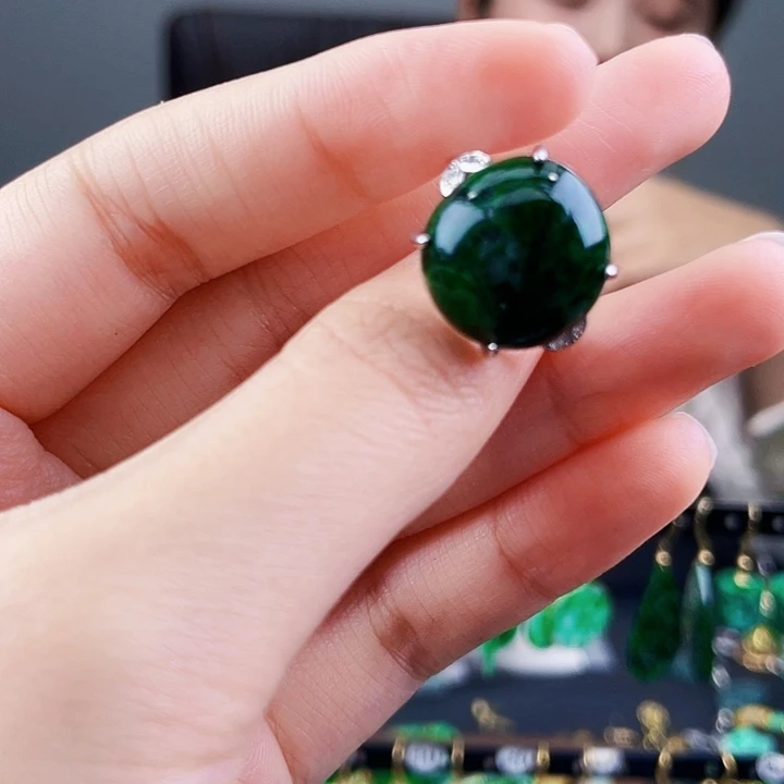 翡翠戒指银S925镶嵌饰品