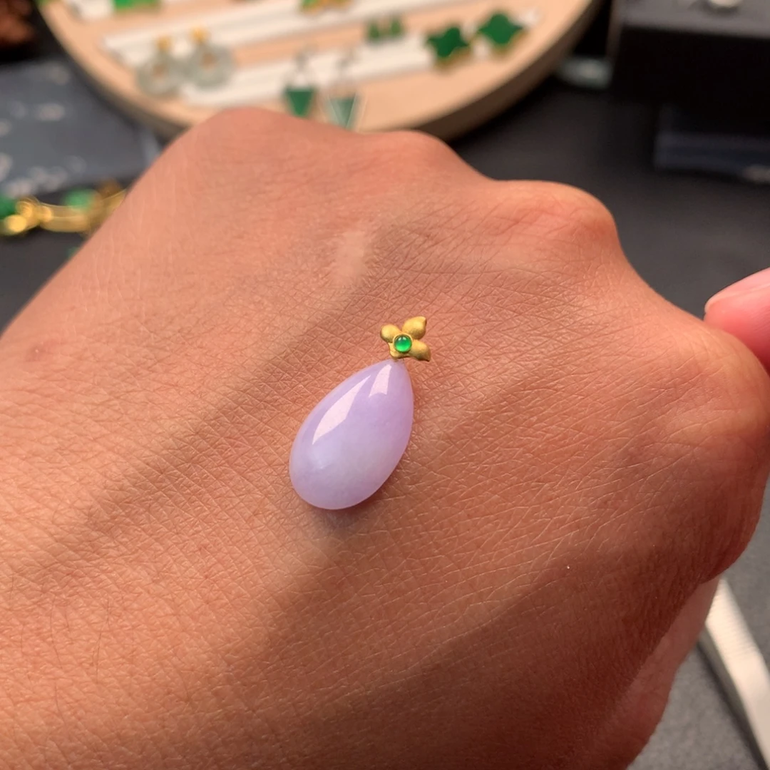 做****翡翠未镶嵌耳饰翡翠