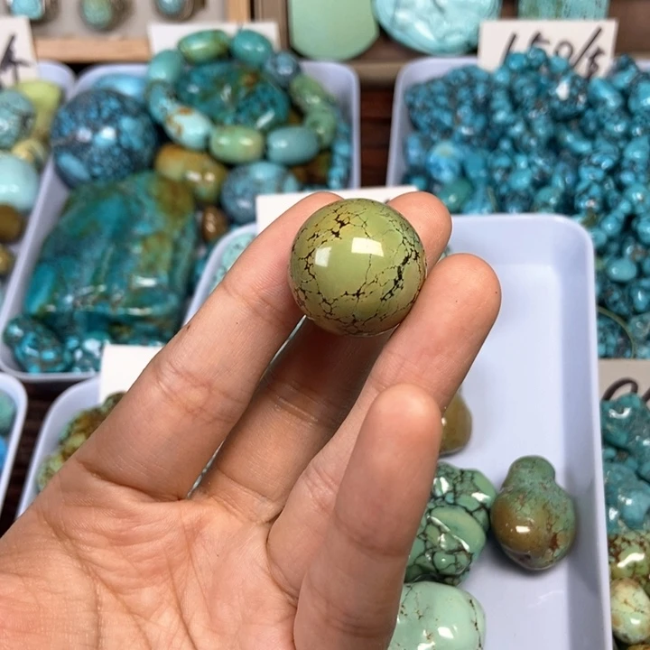 绿松石未镶嵌颈饰庄****#