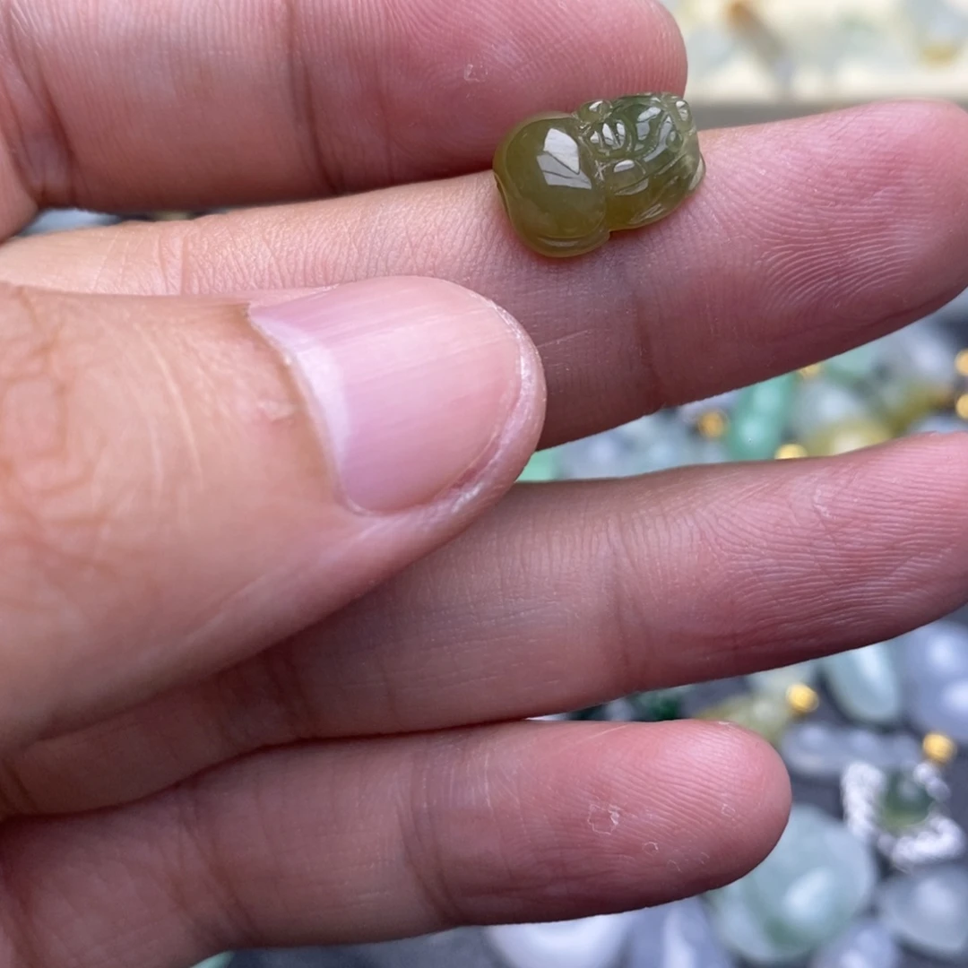 翡翠未镶嵌吊坠(不含链)小貔貅