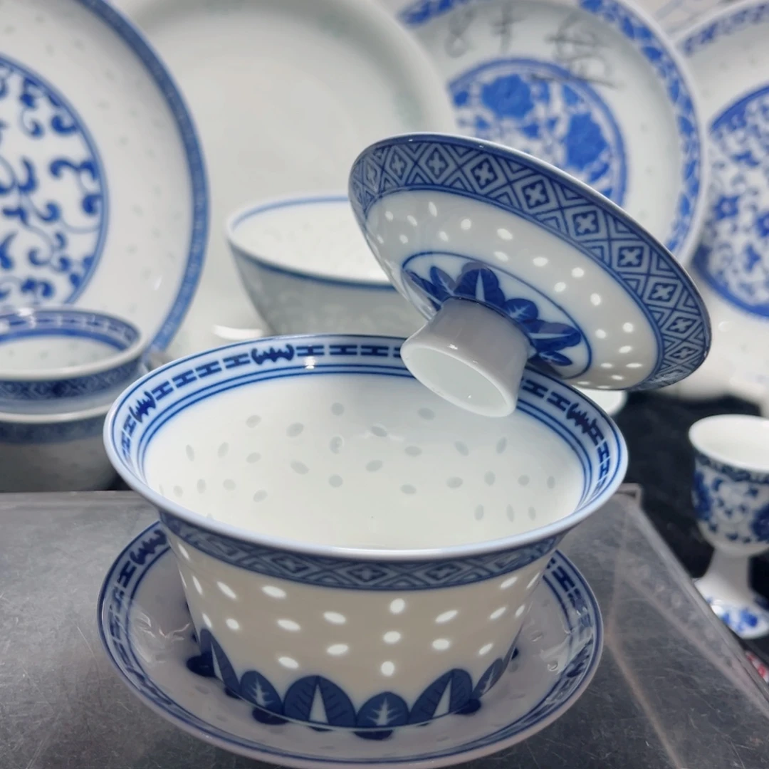 碗青花玲珑三才盖碗