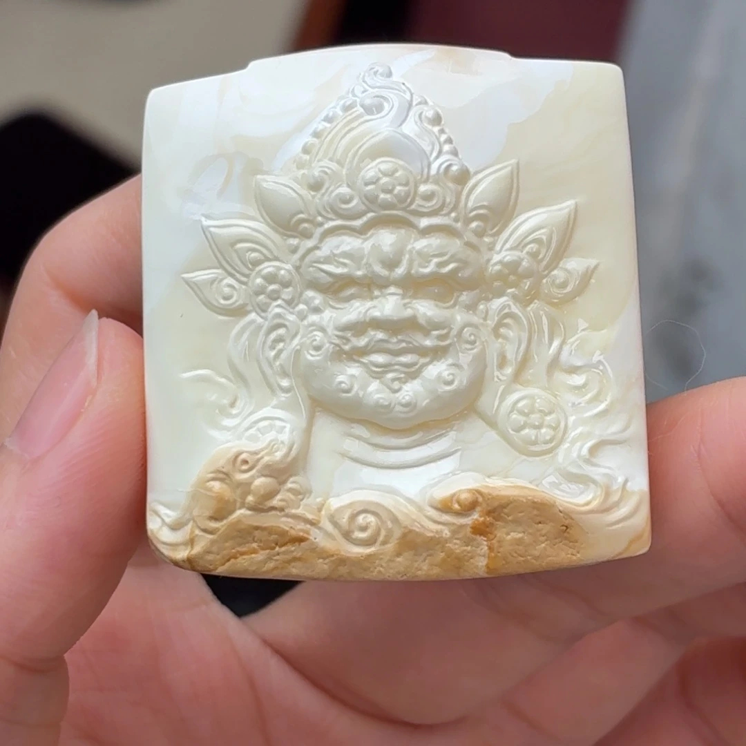 蜜蜡未镶嵌吊坠(不含链)浓白黄财神
