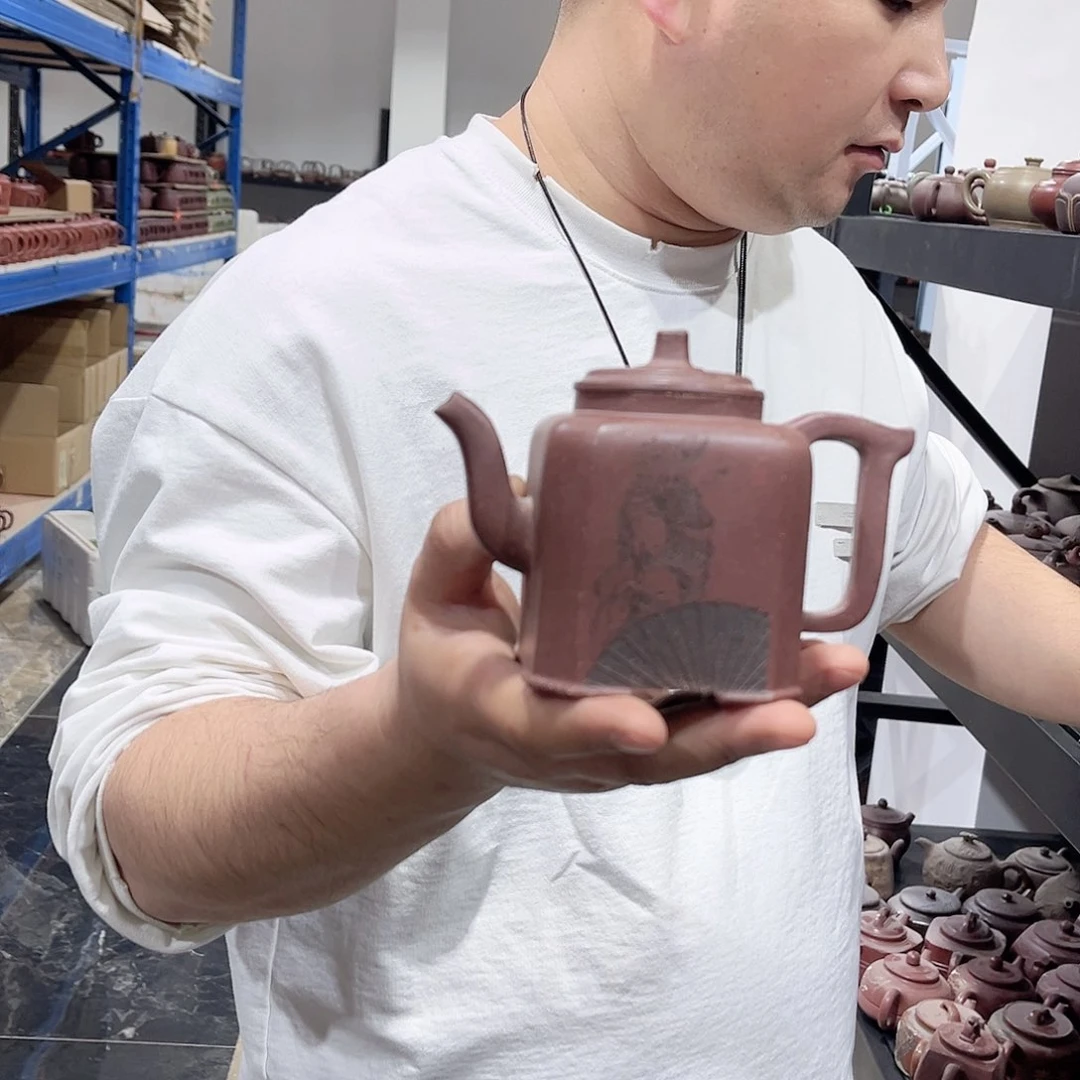 茶壶紫砂黑寡妇的故事