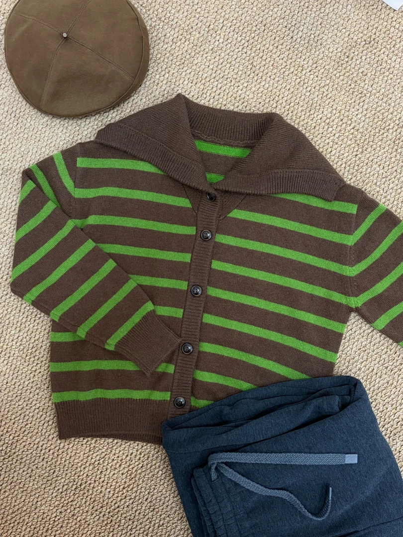 秋冬韩版女士时尚条纹复古针织开衫98307