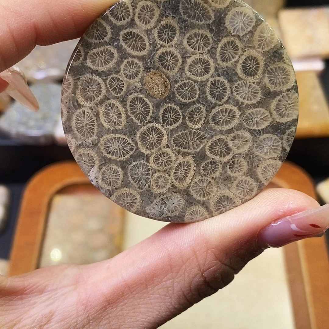 硅化玉颈饰合金靑**水