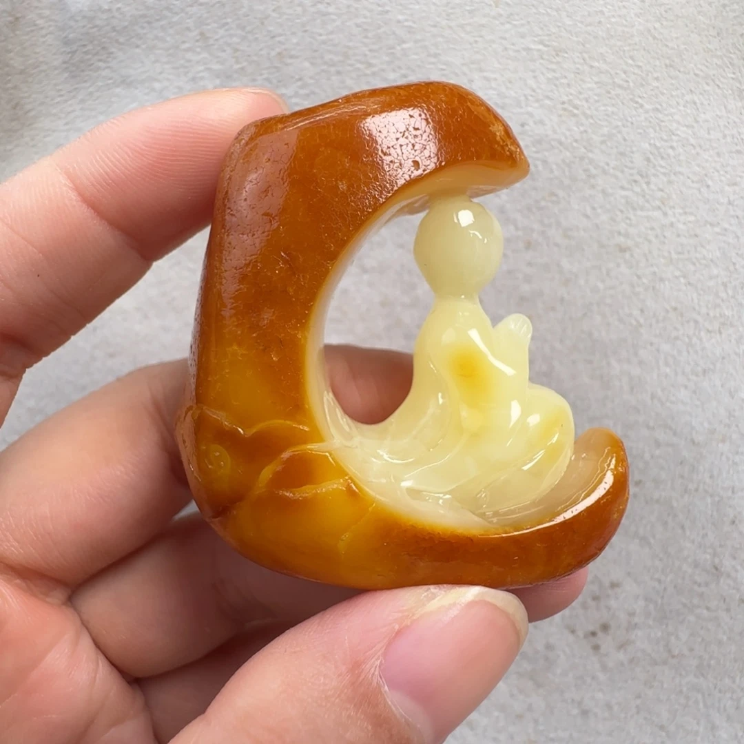 蜜蜡未镶嵌珠宝奇石
