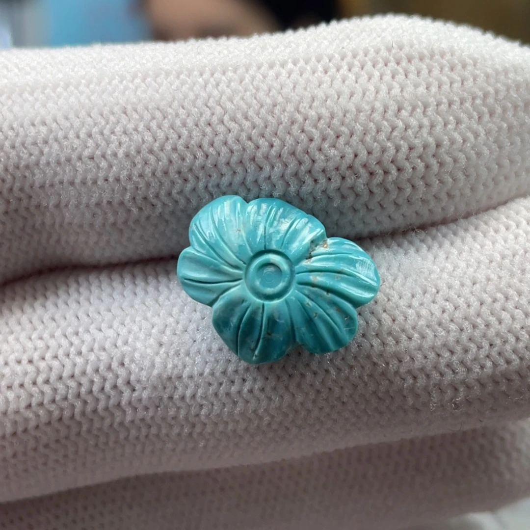 绿松石未镶嵌挂件