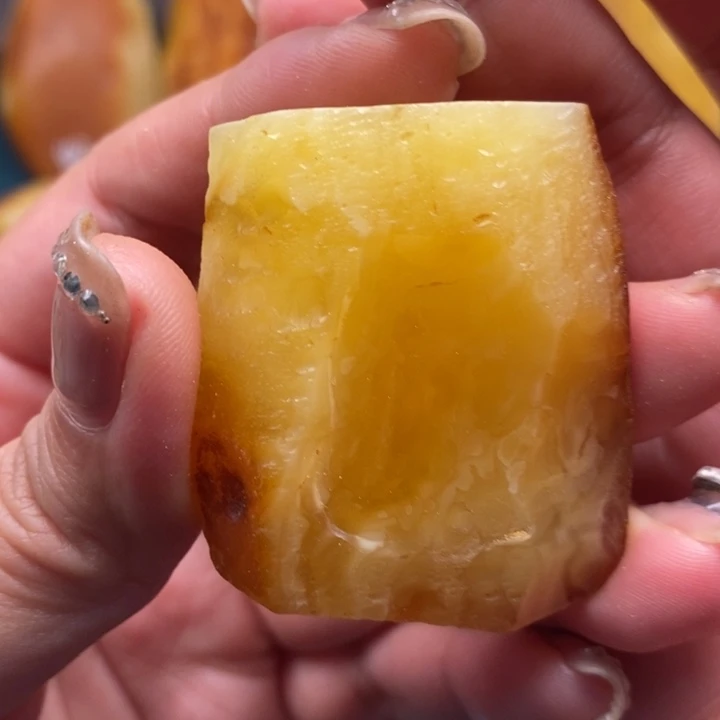 定制琥珀未镶嵌蜜蜡