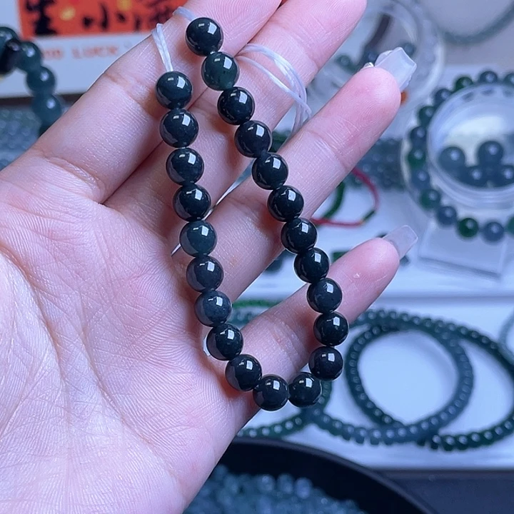 翡翠散珠7mm左右乌鸡翡翠珠子22颗
