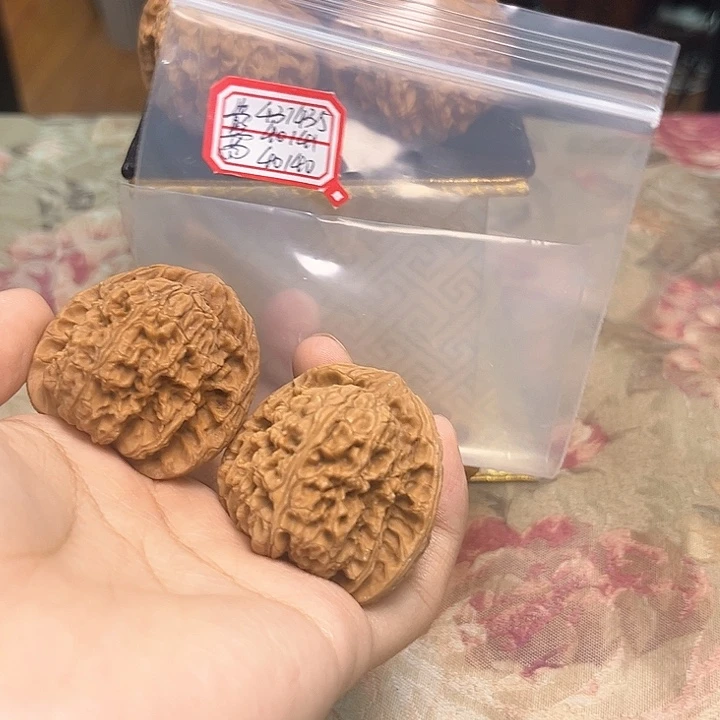 文玩核桃把件原产地南将石