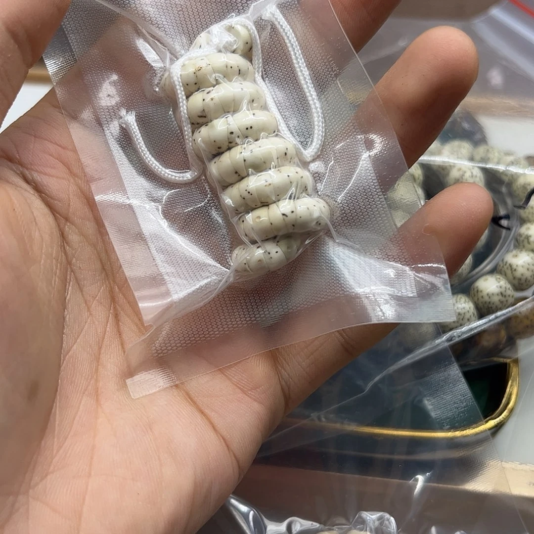 吊坠星月菩提128。