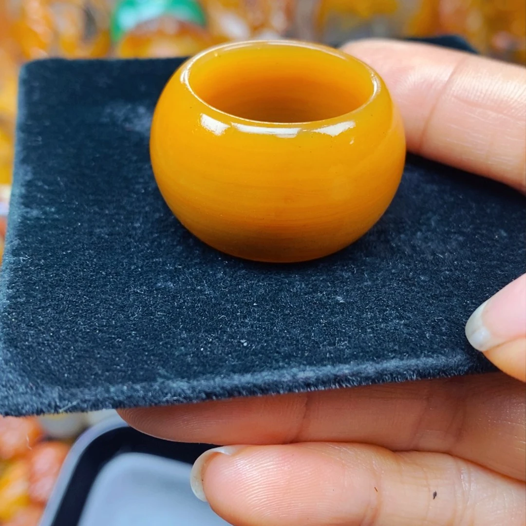 未镶嵌石英质玉（黄龙玉）吊坠(不含链)