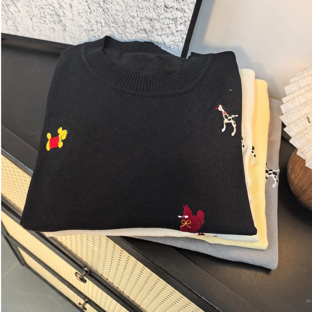 大码女装2025夏季新款时尚宽松小狗刺绣正肩显瘦休闲百搭针织上衣