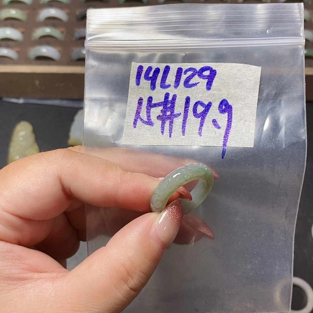 未镶嵌定制翡翠翡翠