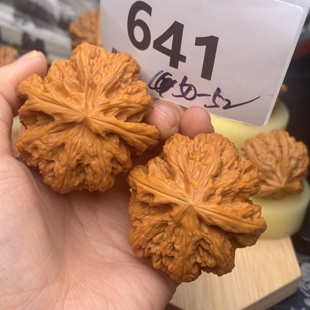 文玩核桃把件641号50-52粗筋
