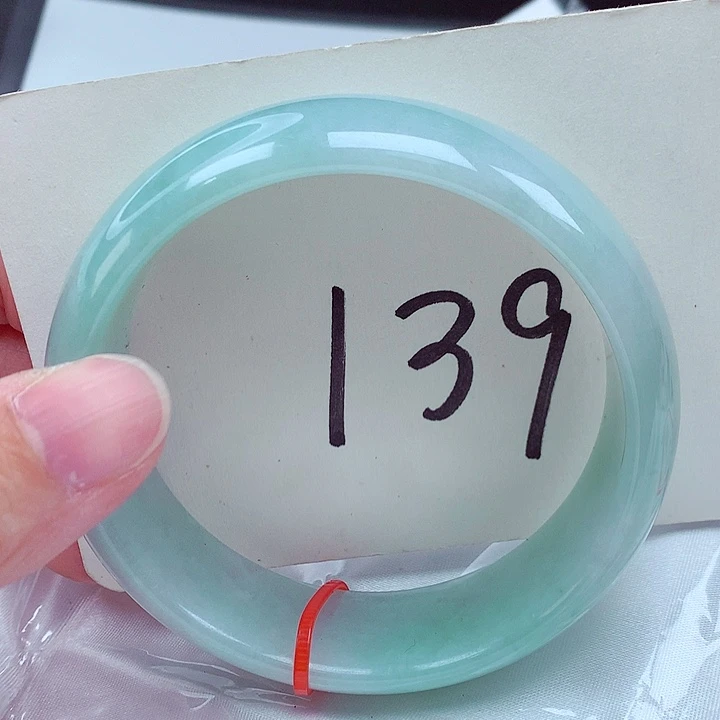 翡翠未镶嵌手镯翡翠