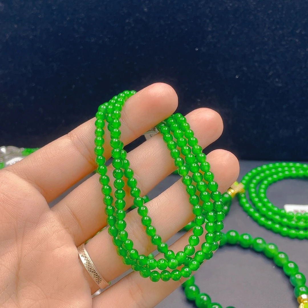 翡翠未镶嵌颈饰