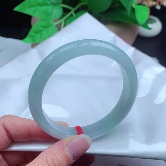 翡翠手镯未镶嵌       正圈57