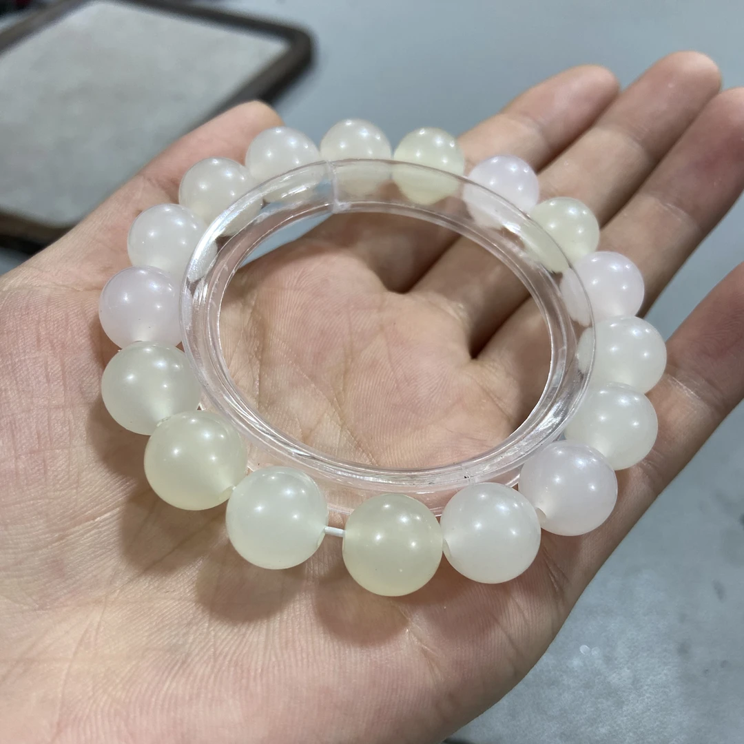 A437 七彩海云母 卡1.2圆珠单圈手串（紫外线太阳光照射变色）
