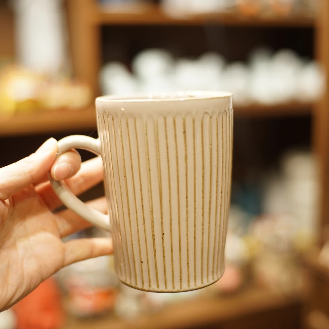 米粉色咖啡杯 全手工 条纹