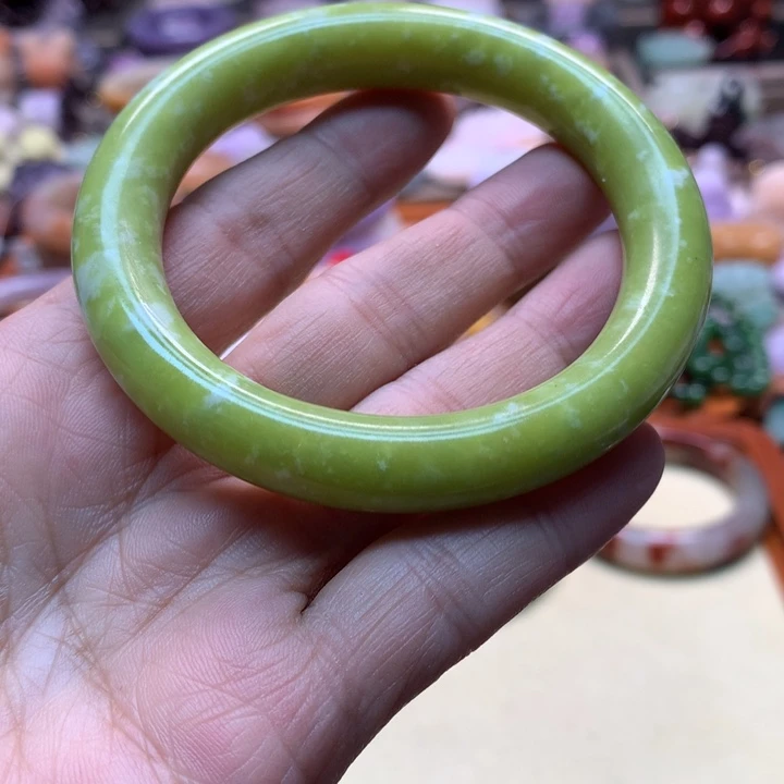 石英岩玉未镶嵌菜花56.8