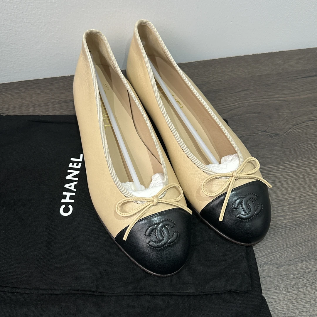 95新 Chanel/香奈儿 青奢荟/38码//奶茶色拼黑小香风单鞋///63707