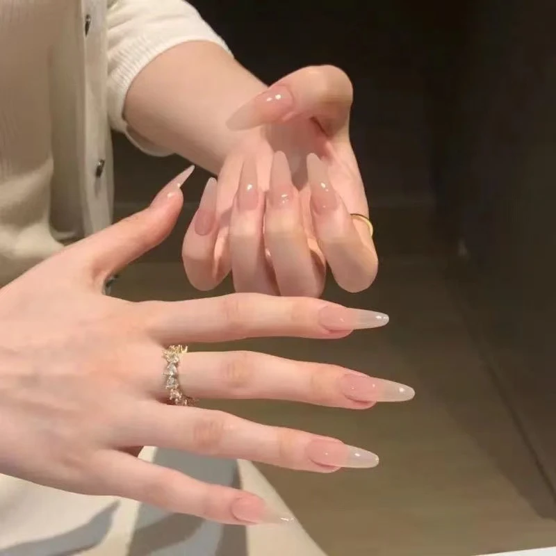 纯欲氛围感裸色白开水美甲穿戴甲早春百搭显白高级手工穿戴甲美甲