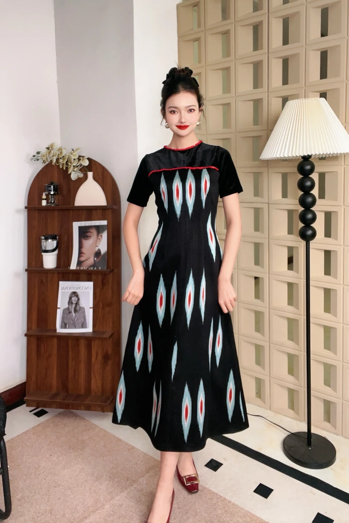 AYFER和田艾德莱斯拼接款气质高雅春秋款