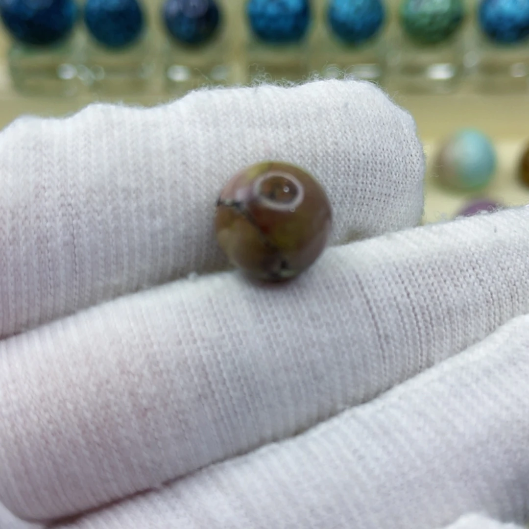 未镶嵌绿松石颈饰