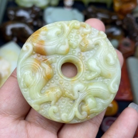 蛇纹石玉未镶嵌颈饰106