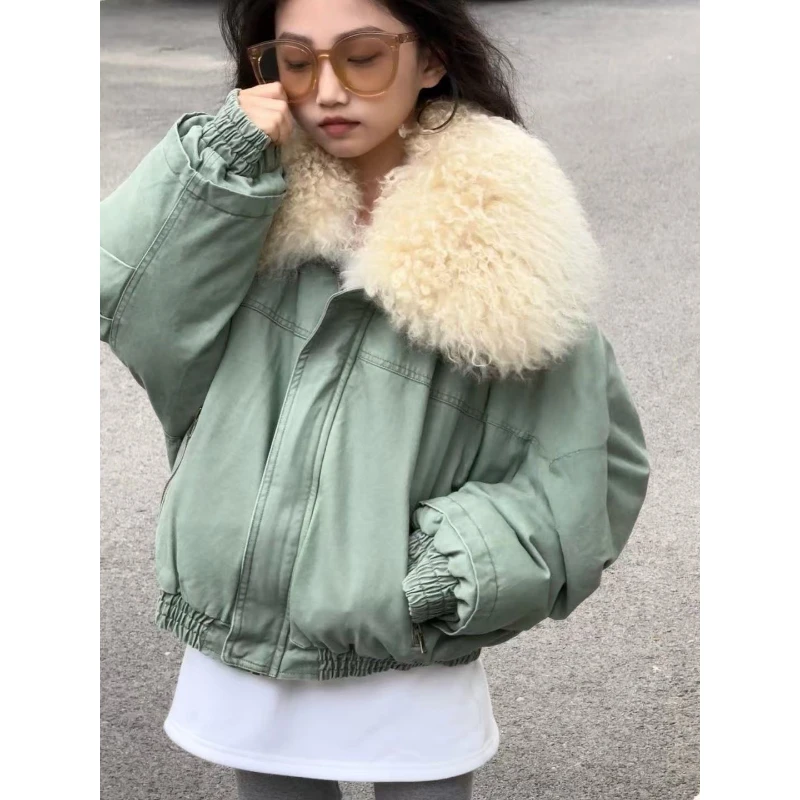 S245190008新款时尚浅绿羽绒服（含毛领）