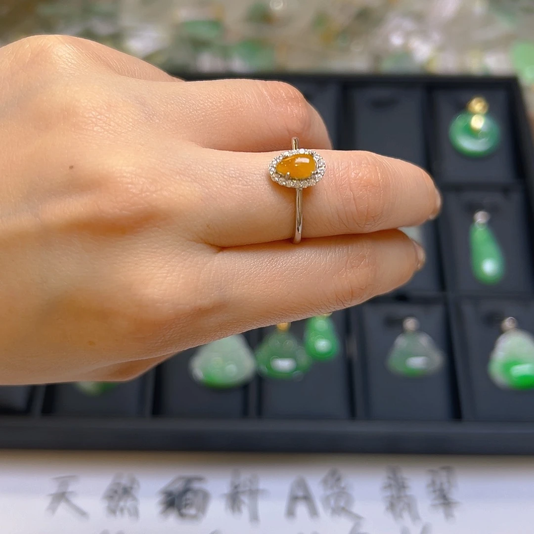 翡翠颈饰银S925镶嵌翡翠