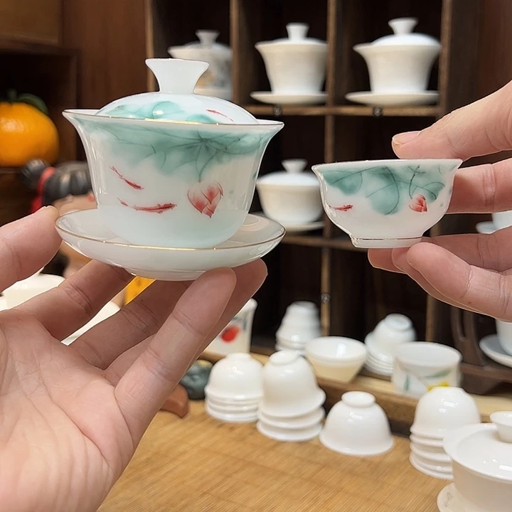 骨瓷冰种荷花，两个杯