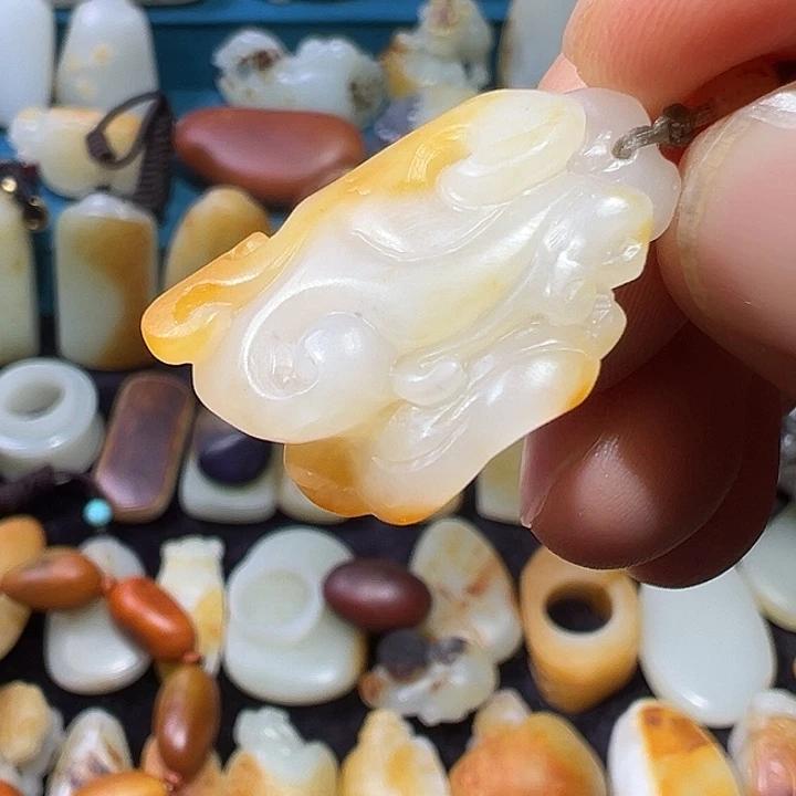 和田玉未镶嵌吊坠(不含链)