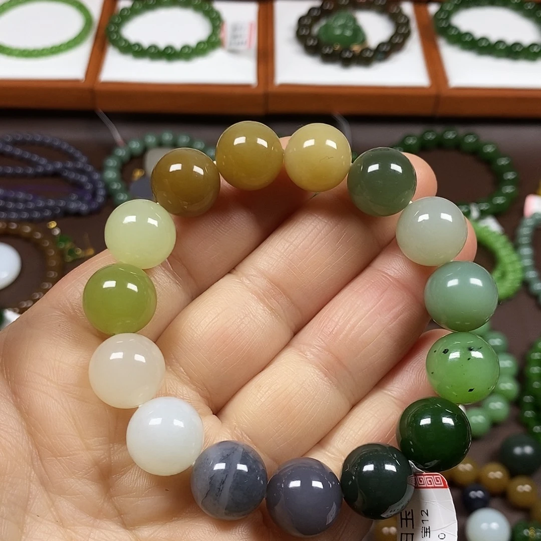 和田玉未镶嵌手串