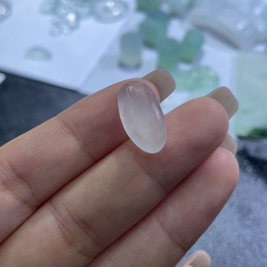 定制翡翠未镶嵌随行