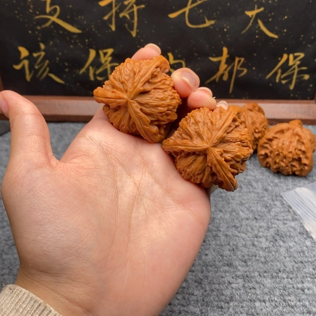 【闪购商品】吊坠文玩核桃@****m