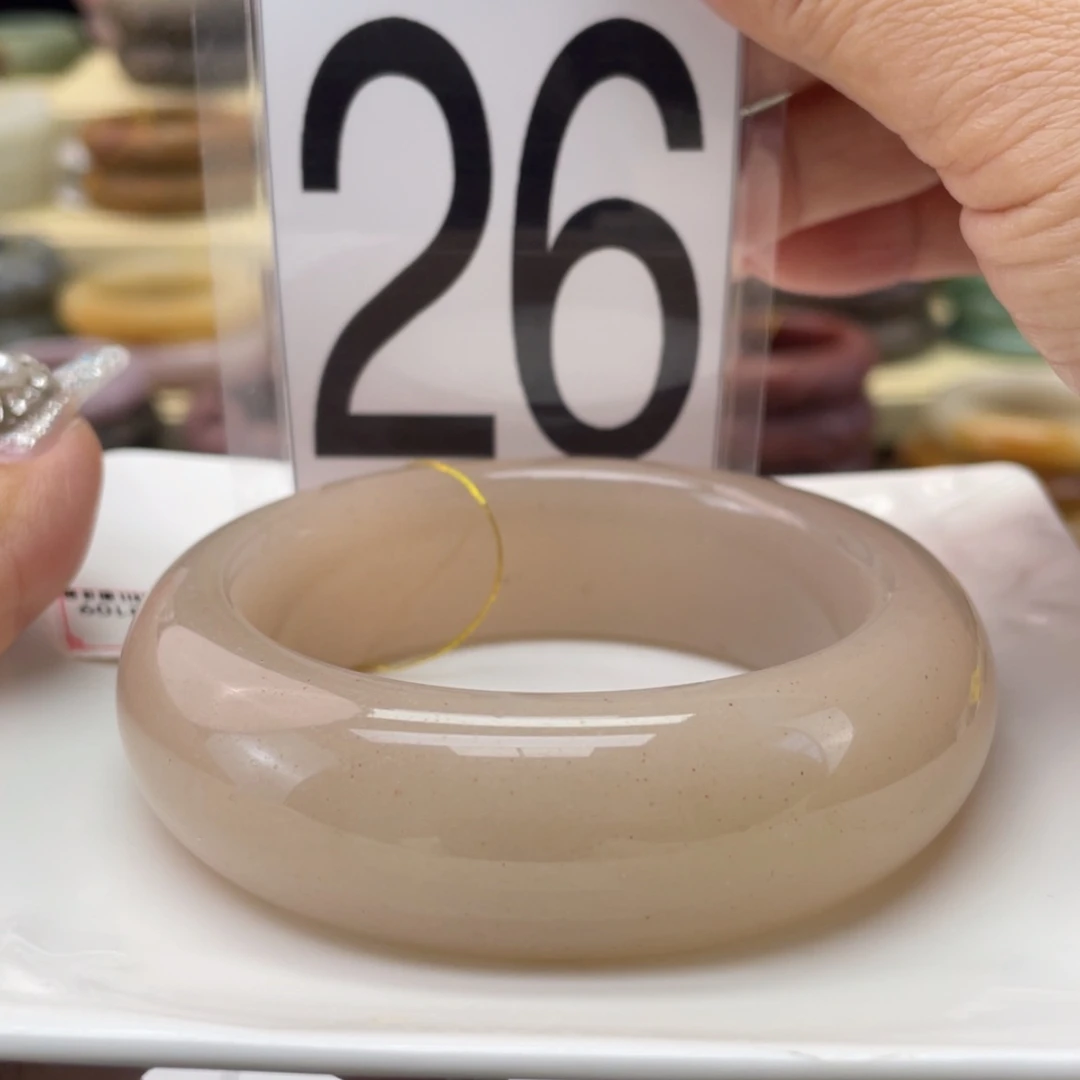 【闪购商品】石英质玉手镯未镶嵌