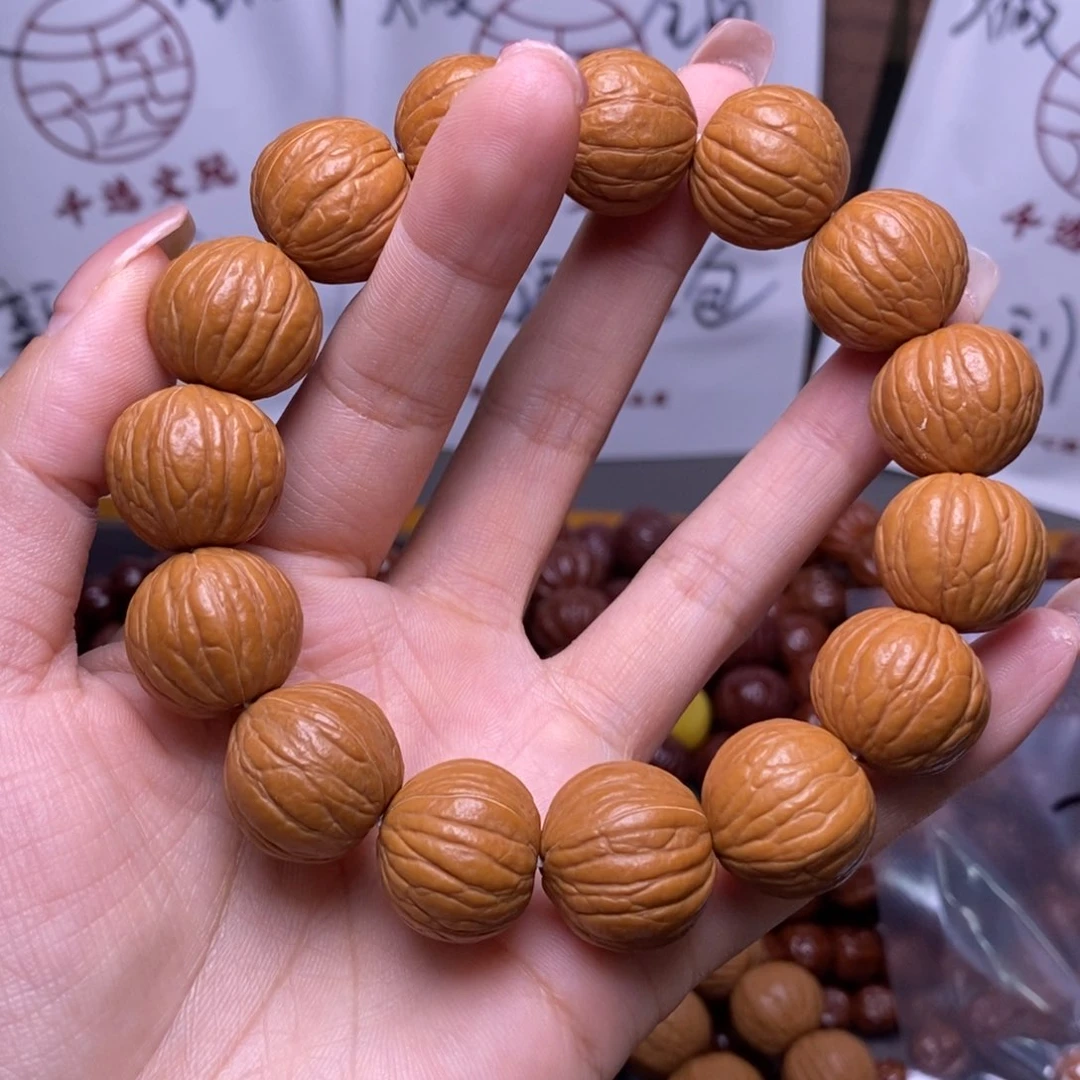 猴头核桃手串聚宝盆
