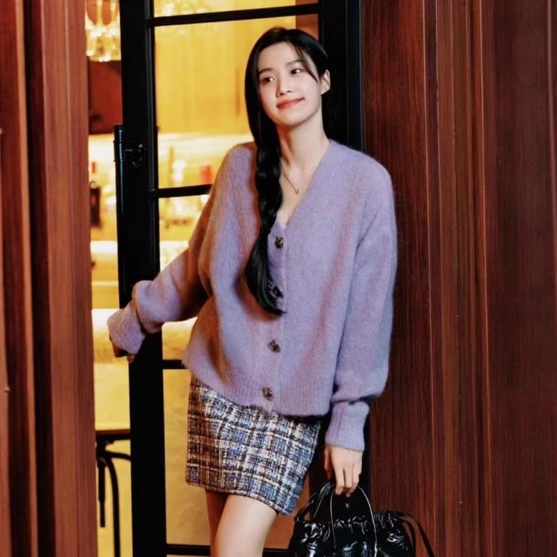 法芬图卢昱晓同款紫色v领毛衣女秋2025新款宽松慵懒风针织衫外套