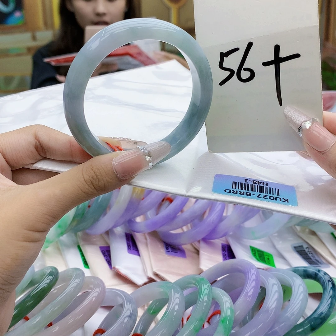 未镶嵌手镯翡翠jjj