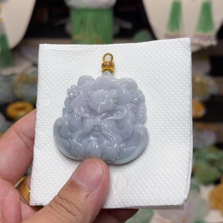 颈饰未镶嵌翡翠吊坠