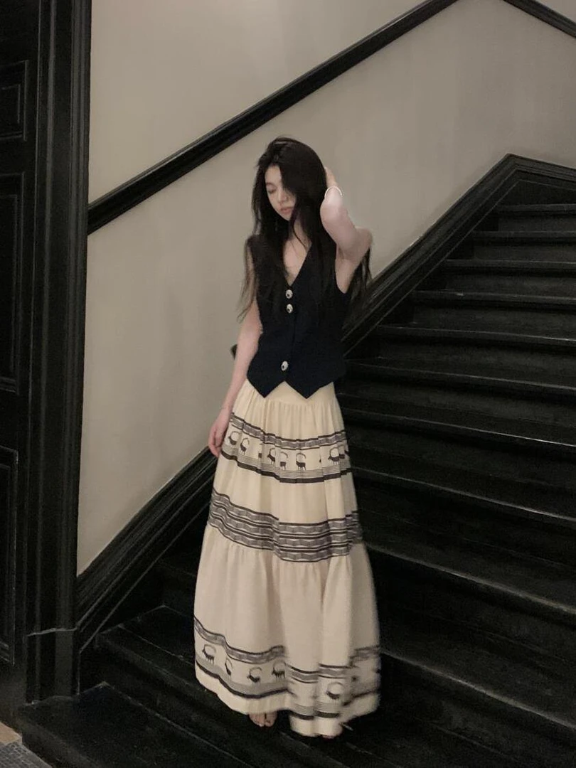 时尚气质穿搭夏日新款套装女高级感干练无袖上衣搭配国风半身裙潮