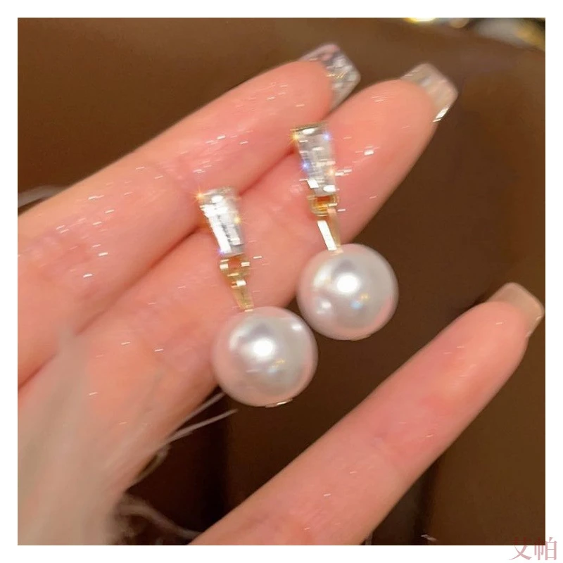 钨金仿珍珠项链 钨金仿珍珠项链法式小香风珠光耳环气质轻奢高级